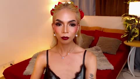 Snapshot of cum_ofdesire chatting on May 2026 05:51:01 PM cum_ofdesire online show from May 2026 05:51:01 PM