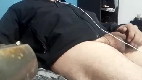 cumbian_chero online show from November 2025 04:18:02 PM