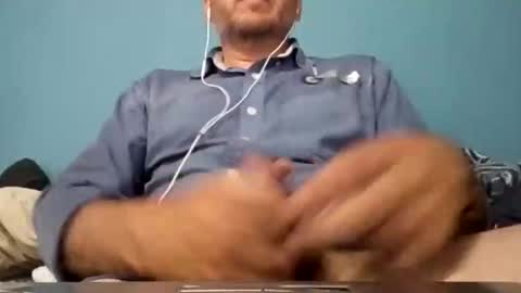 cumbian_chero online show from May 2026 02:01:02 PM
