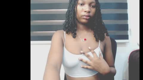 cumebony_petit online show from May 2026 01:28:02 PM