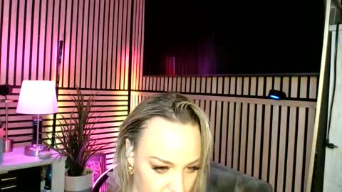 cumguzzlingskank online show from April 2026 04:46:01 AM