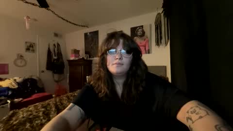 cummiepuppy777 online show from March 2026 06:02:01 PM