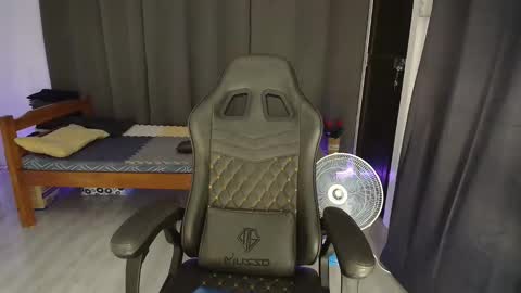 cummingyu online show from November 2025 01:23:02 PM