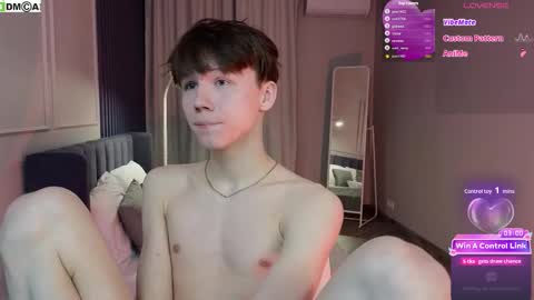 Snapshot of cumte_boy chatting on February 2026 01:23:01 AM cumte_boy online show from February 2026 01:23:01 AM