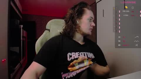 Snapshot of cumzan_ chatting on February 2026 09:40:01 AM Tarzan online show from February 2026 09:40:01 AM