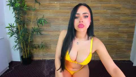 cupcake_izzy online show from March 2026 05:44:01 AM