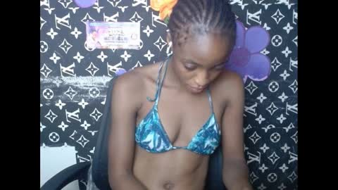 Snapshot of cupidxdoll chatting on March 2025 05:25:01 PM cupidxdoll online show from March 2025 05:25:01 PM