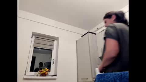 maria  alex online show from October 2025 09:02:01 PM