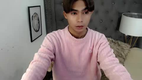 Xyrien online show from November 2025 05:46:01 PM