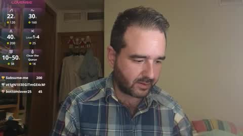 Snapshot of curiosillo1983 chatting on October 2025 09:05:02 PM curiosillo1983 online show from October 2025 09:05:02 PM