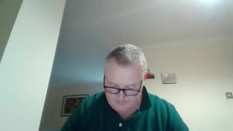 Snapshot of curiousax77 chatting on December 2024 09:17:01 AM curiousax77 online show from December 2024 09:17:01 AM