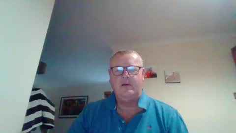 Snapshot of curiousax77 chatting on December 2024 09:27:02 AM curiousax77 online show from December 2024 09:27:02 AM