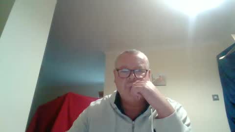 Snapshot of curiousax77 chatting on February 2025 11:44:02 AM curiousax77 online show from February 2025 11:44:02 AM