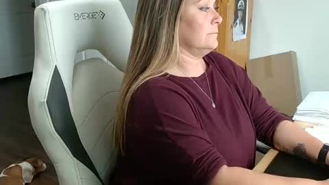 Snapshot of curiouscouple3143 chatting on January 2025 07:04:02 PM curious couple online show from January 2025 07:04:02 PM