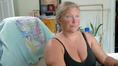 curious couple online show from July 2026 05:17:02 PM