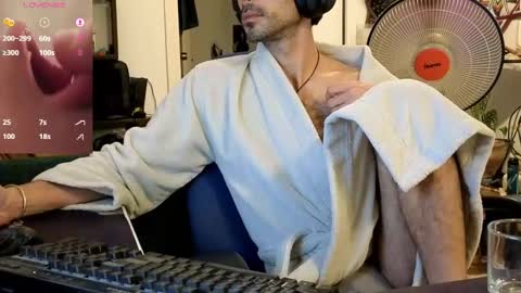 Snapshot of curiousgenie chatting on January 2026 11:07:01 PM curiousgenie online show from January 2026 11:07:01 PM