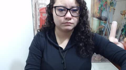 Vannesa online show from October 2025 06:56:01 PM