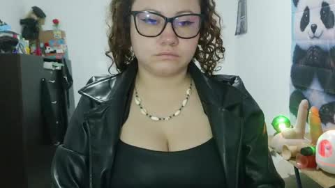 Vannesa online show from May 2026 01:03:01 AM