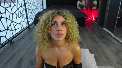 Antonia online show from June 2026 10:39:01 AM