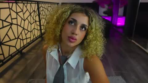 Antonia online show from July 2026 11:20:01 PM