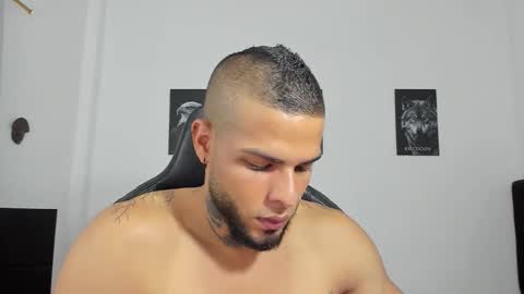 Snapshot of curtis_blake chatting on November 2025 02:32:01 AM curtis_blake online show from November 2025 02:32:01 AM