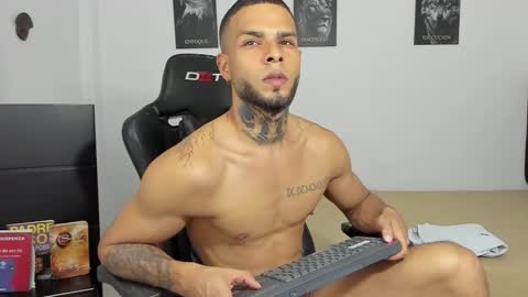 Snapshot of curtis_blake chatting on February 2026 08:24:02 PM curtis_blake online show from February 2026 08:24:02 PM