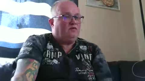 curtus14 online show from September 2025 01:15:01 PM