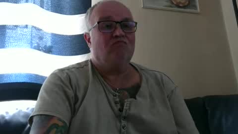 curtus14 online show from October 2025 11:39:02 AM