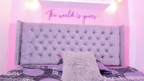 Snapshot of curvy_bigass18 chatting on February 2026 10:36:02 PM curvy_bigass18 online show from February 2026 10:36:02 PM