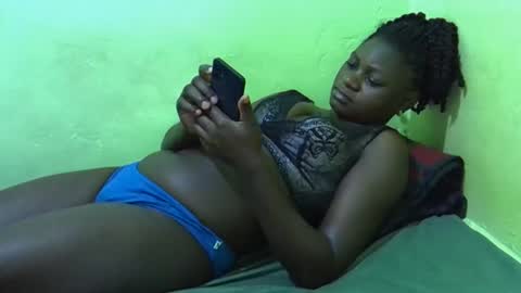 curvy_corazon1 online show from October 2025 06:18:01 PM