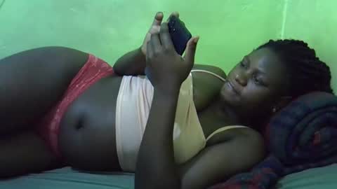 curvy_corazon1 online show from October 2025 01:24:01 AM