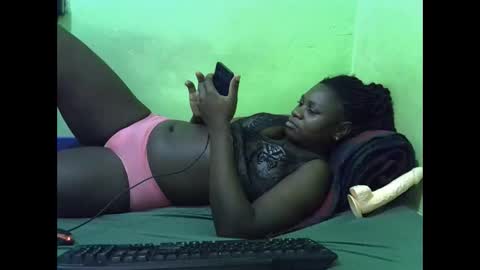 curvy_corazon1 online show from October 2025 01:36:03 PM