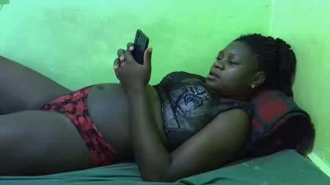 curvy_corazon1 online show from October 2025 01:51:02 AM