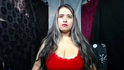 Emma online show from October 2025 10:07:01 PM