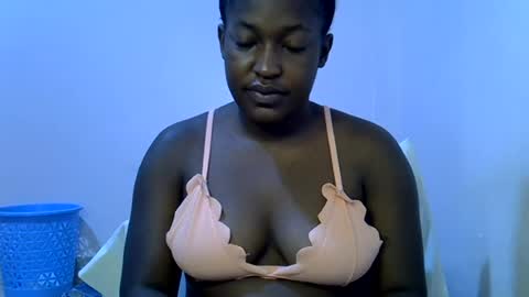 curvy_flow online show from July 2026 09:02:01 PM
