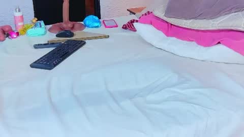 Danna online show from July 2026 03:21:02 PM