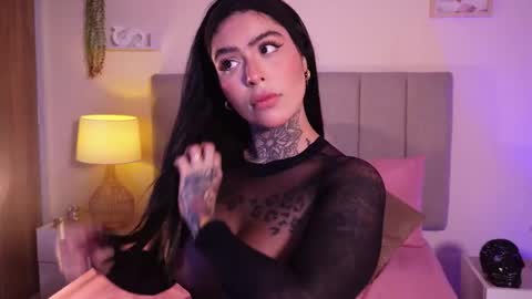 Snapshot of curvyliciouss chatting on December 2025 06:59:02 PM Samantha online show from December 2025 06:59:02 PM