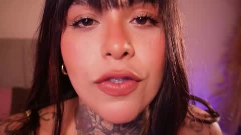 Snapshot of curvyliciouss chatting on February 2026 05:18:02 PM Samantha online show from February 2026 05:18:02 PM