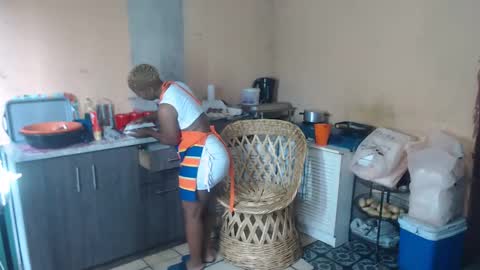 Snapshot of curvypear76x chatting on January 2025 08:32:02 AM curvypear76x online show from January 2025 08:32:02 AM