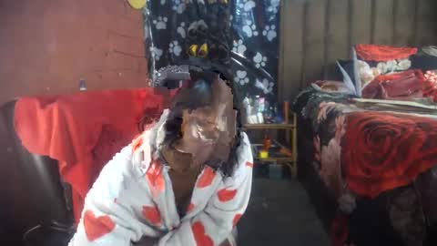 Snapshot of curvypear76x chatting on November 2025 10:10:02 AM curvypear76x online show from November 2025 10:10:02 AM