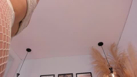 Amber  online show from May 2026 07:33:01 PM