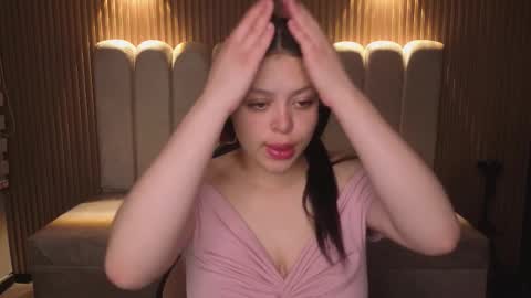 cute_angel_1 online show from January 2026 02:38:01 AM