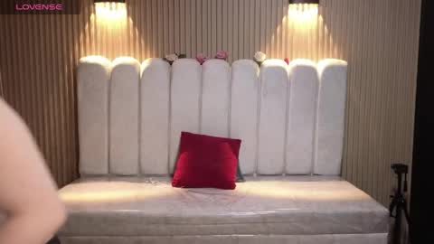 cute_angel_1 online show from May 2026 02:50:02 AM