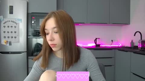 Snapshot of cute_beauty chatting on November 2025 11:21:02 AM Amanda online show from November 2025 11:21:02 AM