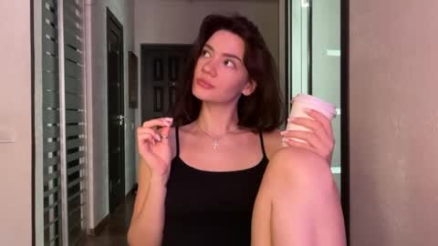 cute_bubbles online show from July 2026 12:48:02 PM