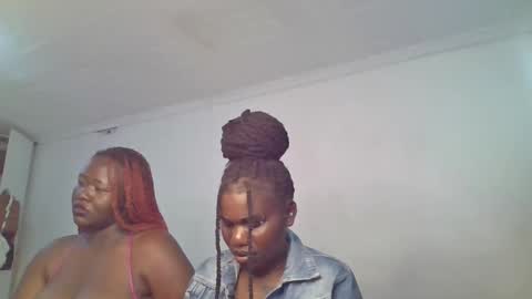 Snapshot of cute_daniellah chatting on March 2025 05:24:02 AM Danillah online show from March 2025 05:24:02 AM