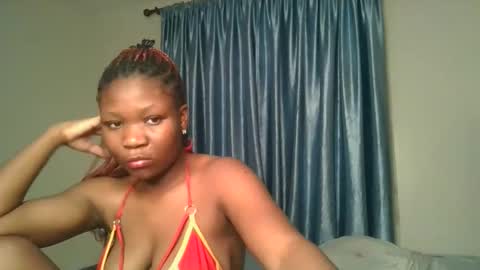 Snapshot of cute_daniellah chatting on October 2025 09:25:02 PM Danillah online show from October 2025 09:25:02 PM