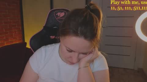 Everyday stream in the same time online show from December 2024 04:43:02 AM