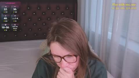 Everyday stream in the same time online show from April 2026 01:18:01 AM