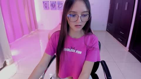 Snapshot of cute_fox_1 chatting on January 2026 02:54:02 PM Bella Fox online show from January 2026 02:54:02 PM